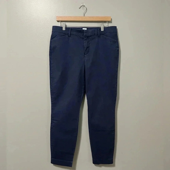 GAP  Signature Skinny Ankle Khaki Pant - Picture 3 of 8